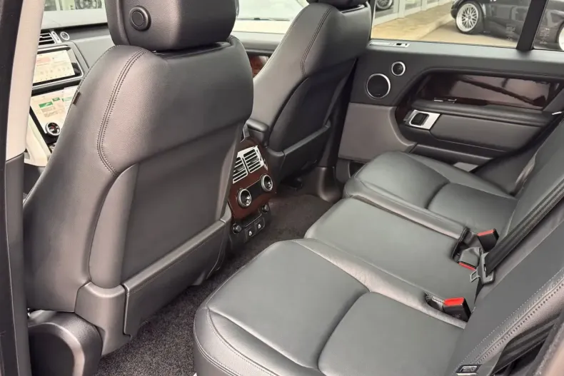 Land Rover Range Rover din 2022 cu 27.000 km - oferta LAN158522 - foto 8