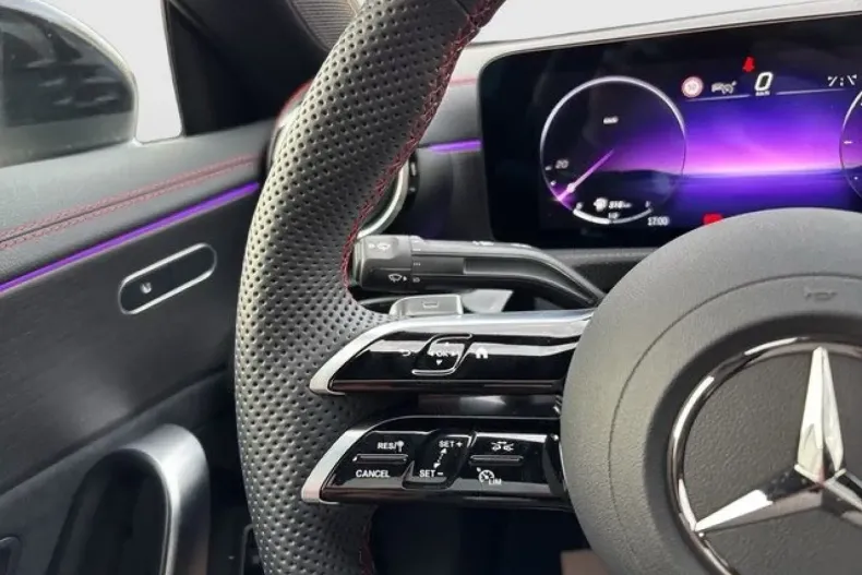 Mercedes-Benz CLA 200 din 2025 cu 7.350 km - oferta MER158532 - foto 16