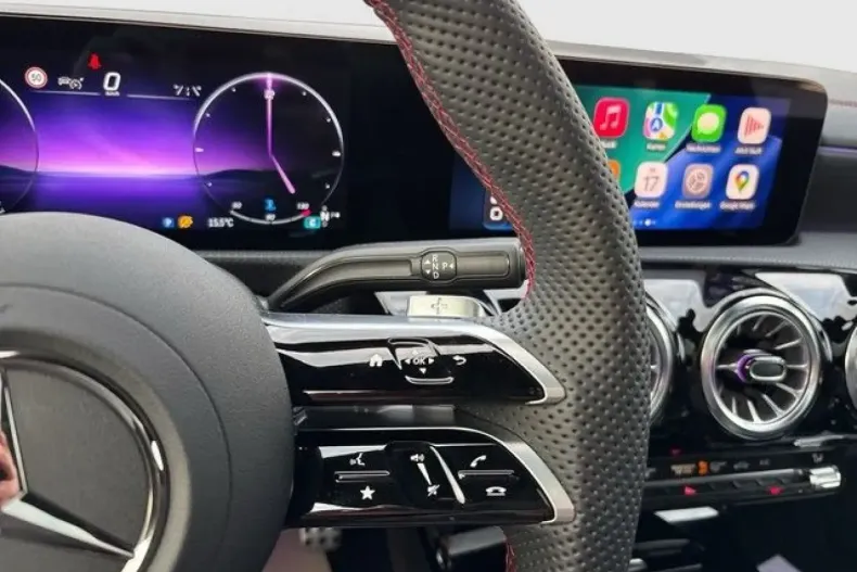 Mercedes-Benz CLA 200 din 2025 cu 7.350 km - oferta MER158532 - foto 17