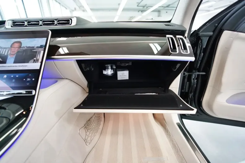 Mercedes-Benz S 580 din 2025 cu 27.900 km - oferta MER158538 - foto 48