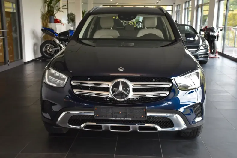 Mercedes-Benz GLC 200 din 2020 cu 24.865 km - oferta MER158542 - foto 7