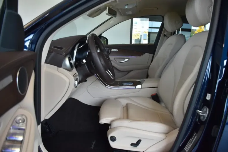 Mercedes-Benz GLC 200 din 2020 cu 24.865 km - oferta MER158542 - foto 10