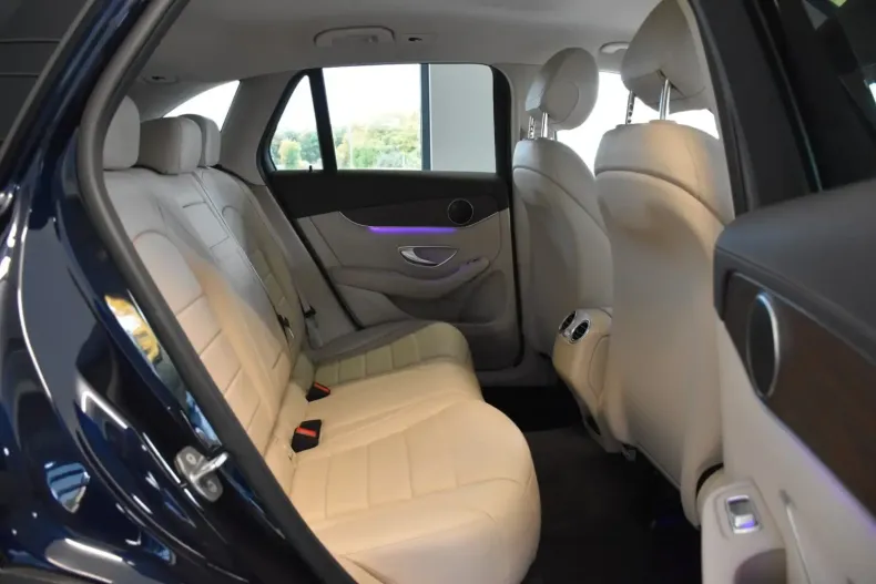 Mercedes-Benz GLC 200 din 2020 cu 24.865 km - oferta MER158542 - foto 19