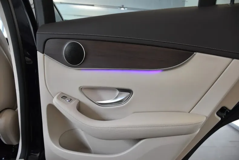 Mercedes-Benz GLC 200 din 2020 cu 24.865 km - oferta MER158542 - foto 20