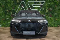 BMW 740 din 2023 cu 74.821 km - oferta BMW158547 - foto 2