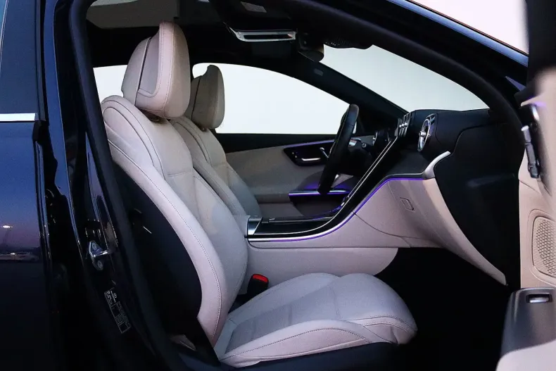 Mercedes-Benz C 300 din 2022 cu 42.458 km - oferta MER158551 - foto 9