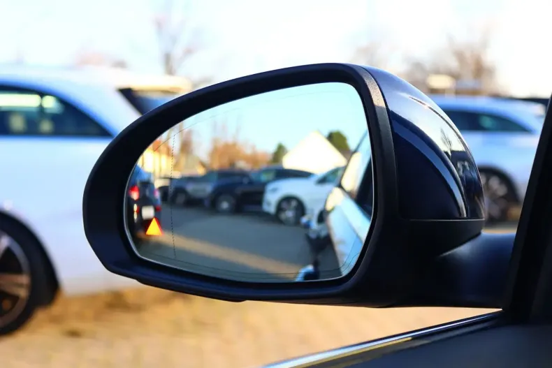 Mercedes-Benz C 300 din 2022 cu 42.458 km - oferta MER158551 - foto 34