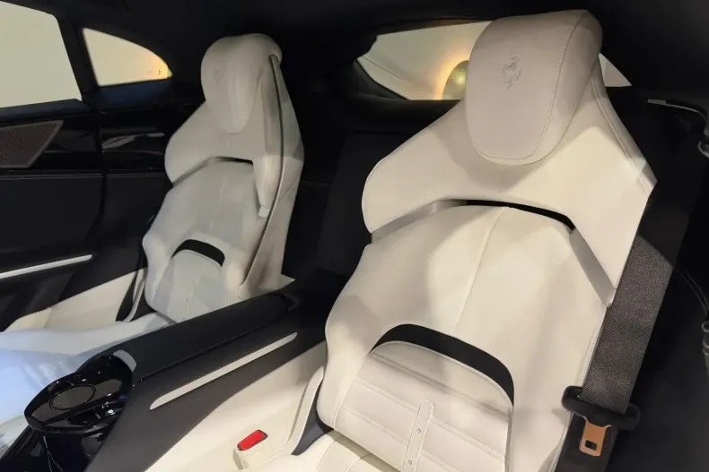 Ferrari Purosangue din 2025 cu 50 km - oferta FER158555 - foto 19