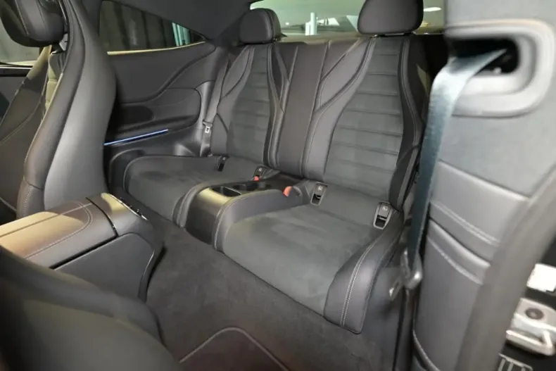 Mercedes-Benz CLE 300 din 2024 cu 17.400 km - oferta MER158570 - foto 6