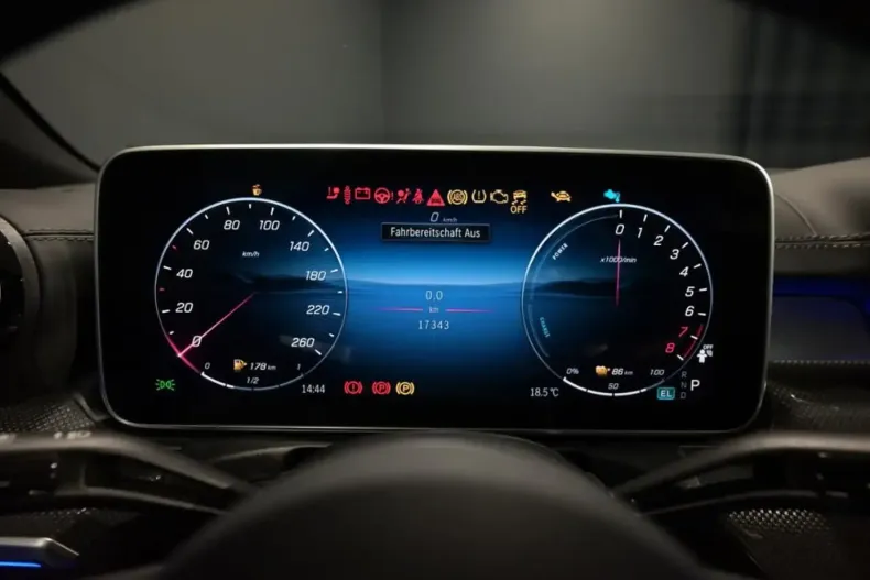 Mercedes-Benz CLE 300 din 2024 cu 17.400 km - oferta MER158570 - foto 9