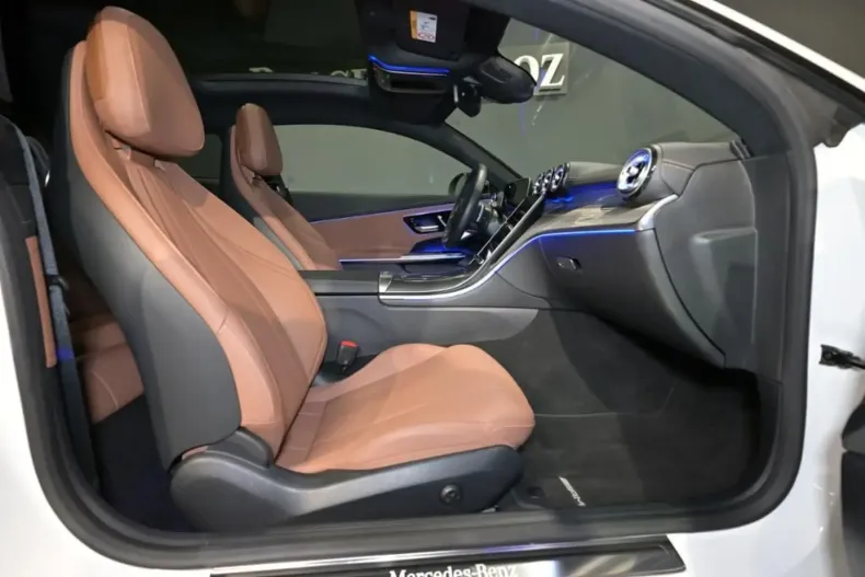Mercedes-Benz CLE 300 din 2024 cu 12.650 km - oferta MER158571 - foto 5
