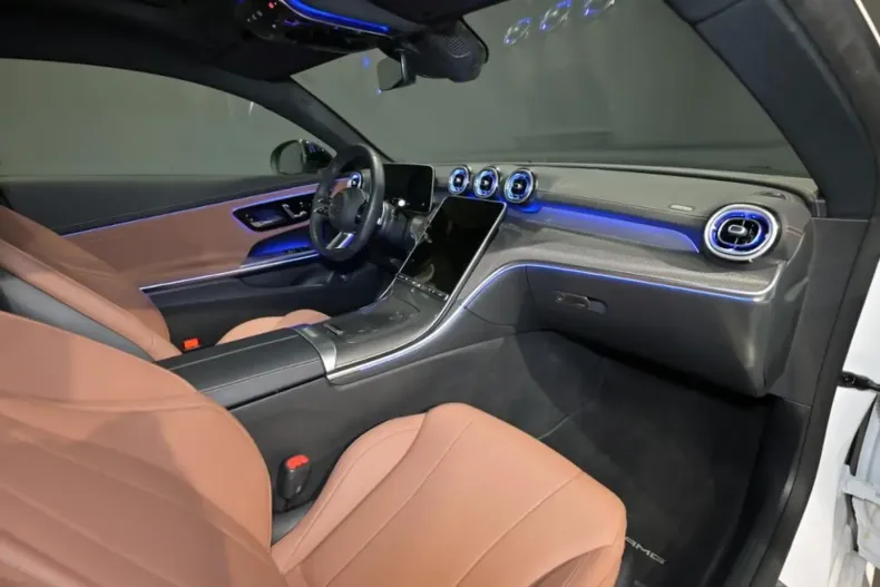 Mercedes-Benz CLE 300 din 2024 cu 12.650 km - oferta MER158571 - foto 17