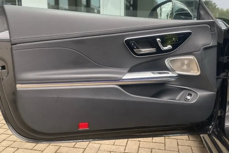 Mercedes-Benz CLE 300 din 2024 cu 15.134 km - oferta MER158573 - foto 11