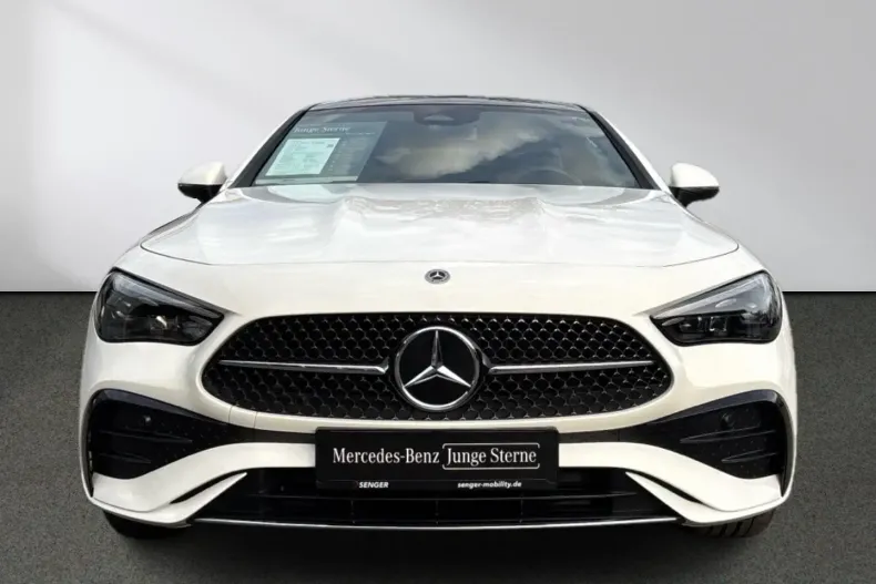 Mercedes-Benz CLE 300 din 2024 cu 9.421 km - oferta MER158574 - foto 1