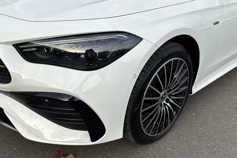 Mercedes-Benz CLE 300 din 2024 cu 9.421 km - oferta MER158574 - foto 5