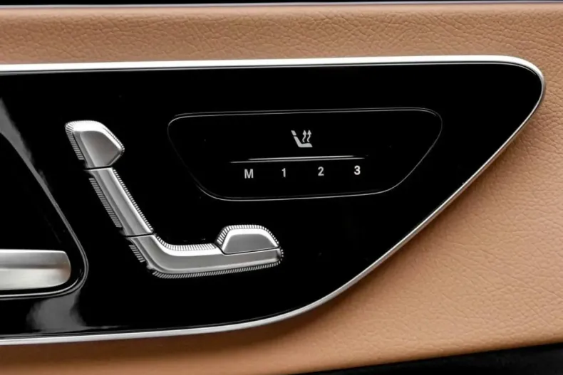 Mercedes-Benz CLE 300 din 2024 cu 16.263 km - oferta MER158575 - foto 11