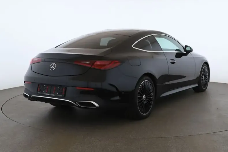 Mercedes-Benz CLE 300 din 2024 cu 12.875 km - oferta MER158577 - foto 3