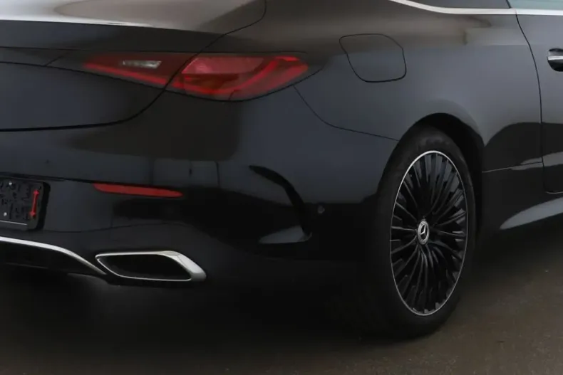 Mercedes-Benz CLE 300 din 2024 cu 12.875 km - oferta MER158577 - foto 4