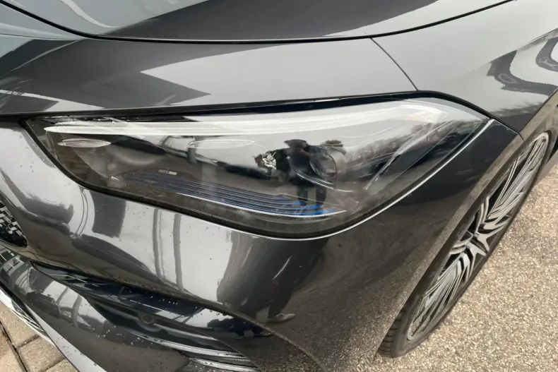 Mercedes-Benz CLE 300 din 2023 cu 3.476 km - oferta MER158578 - foto 3