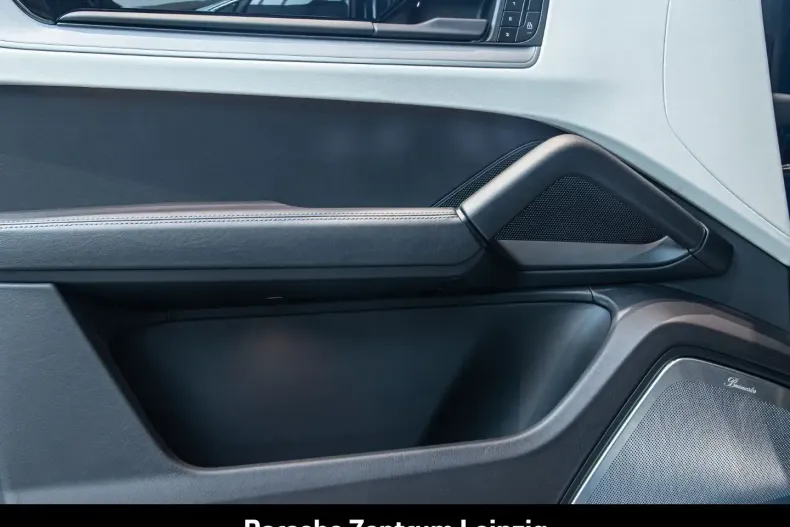 Porsche Cayenne din 2024 cu 14.223 km - oferta POR158580 - foto 20