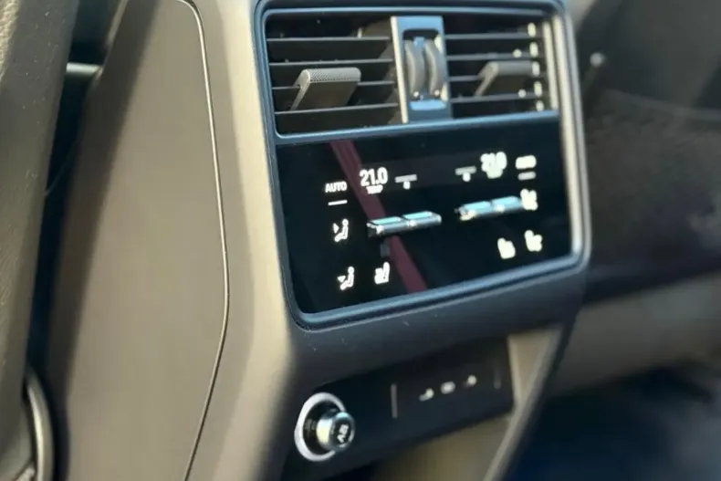 Porsche Cayenne din 2024 cu 24.995 km - oferta POR158581 - foto 19