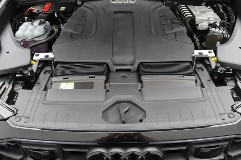 Audi Q8 din 2022 cu 92.500 km - oferta AUD158586 - foto 12