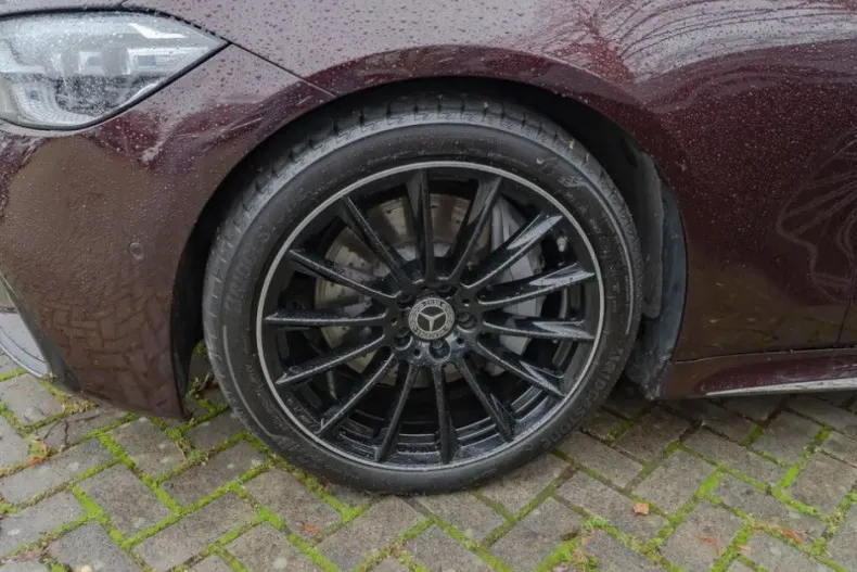 Mercedes-Benz S 580 din 2024 cu 7.701 km - oferta MER158587 - foto 2