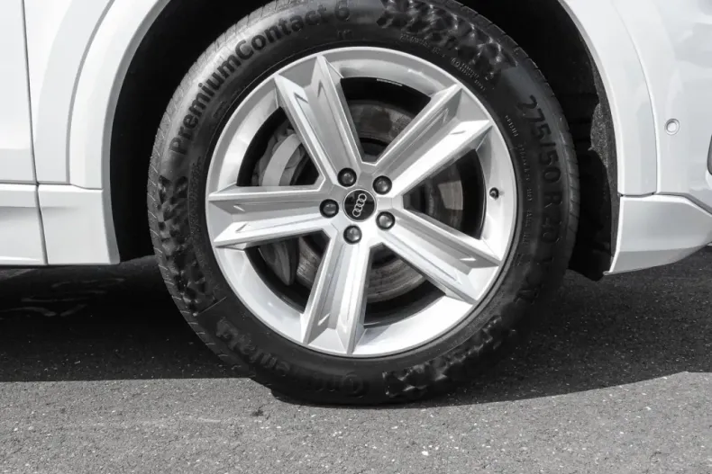 Audi Q8 din 2022 cu 49.664 km - oferta AUD158591 - foto 6