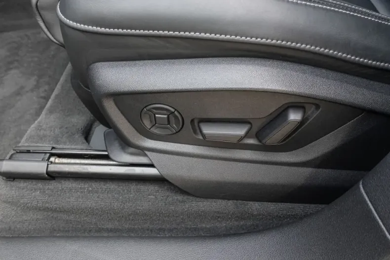 Audi Q8 din 2022 cu 49.664 km - oferta AUD158591 - foto 15