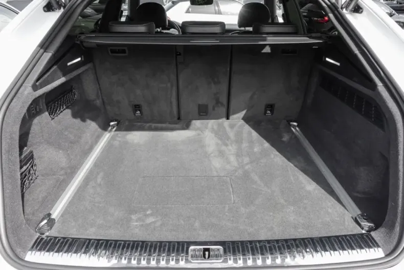 Audi Q8 din 2022 cu 49.664 km - oferta AUD158591 - foto 17