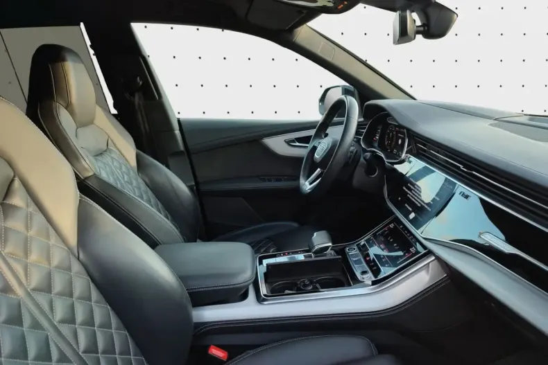 Audi Q8 din 2021 cu 99.893 km - oferta AUD158592 - foto 4