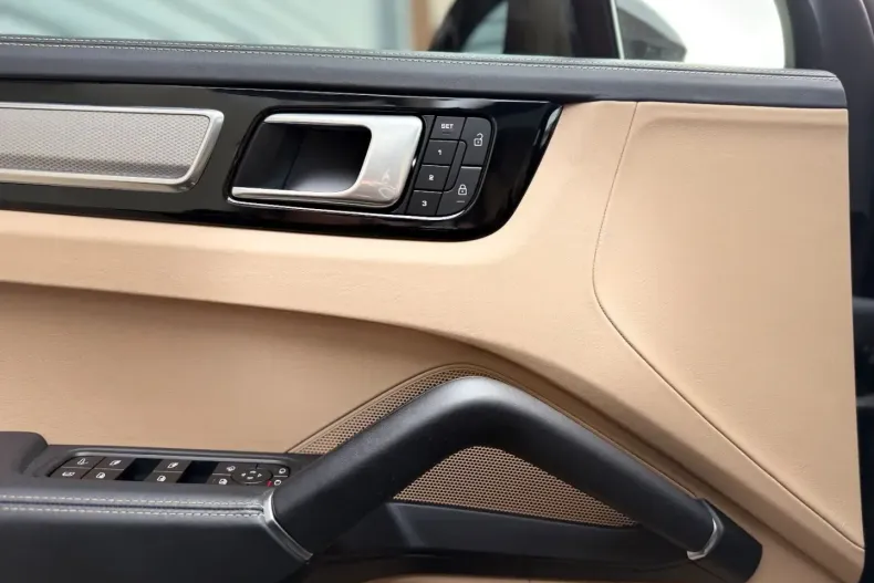 Porsche Cayenne din 2023 cu 32.000 km - oferta POR158598 - foto 42