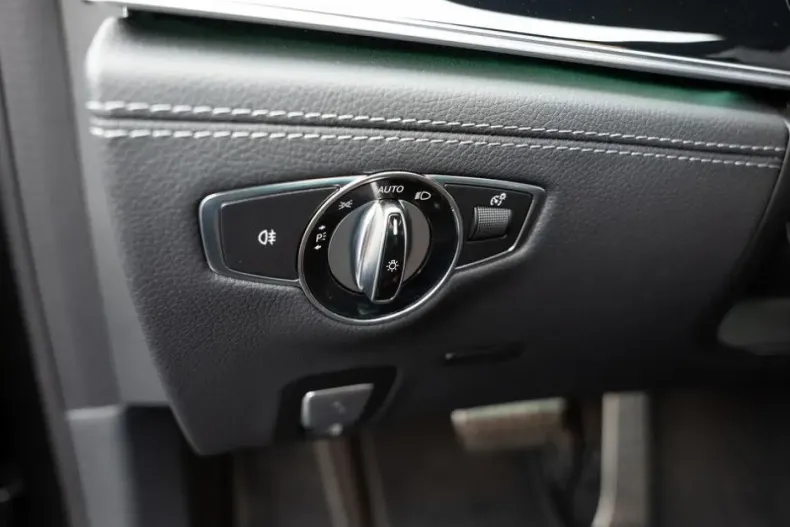 Mercedes-Benz AMG GT din 2023 cu 8.021 km - oferta MER158607 - foto 19