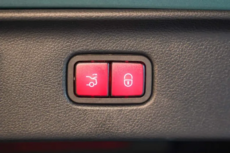 Mercedes-Benz S 500 din 2024 cu 12.897 km - oferta MER158616 - foto 8