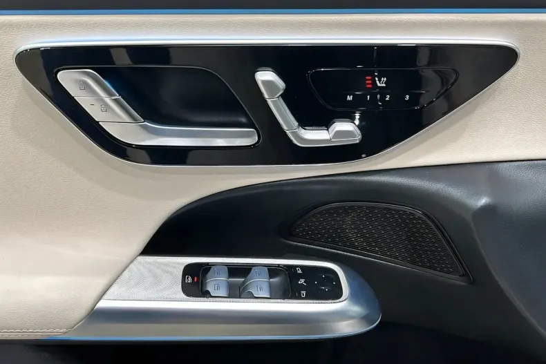 Mercedes-Benz E 450 din 2025 cu 6.094 km - oferta MER158618 - foto 13