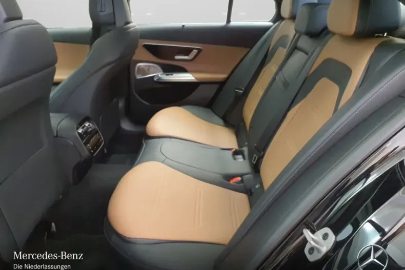 Mercedes-Benz E 53 AMG din 2024 cu 7.177 km - oferta MER158619 - foto 11