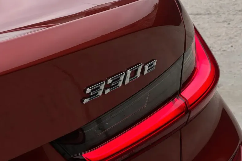 BMW 330 din 2021 cu 92.990 km - oferta BMW158622 - foto 8