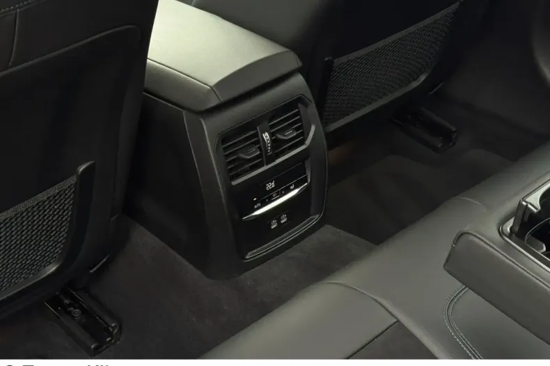 BMW 330 din 2021 cu 92.990 km - oferta BMW158622 - foto 35