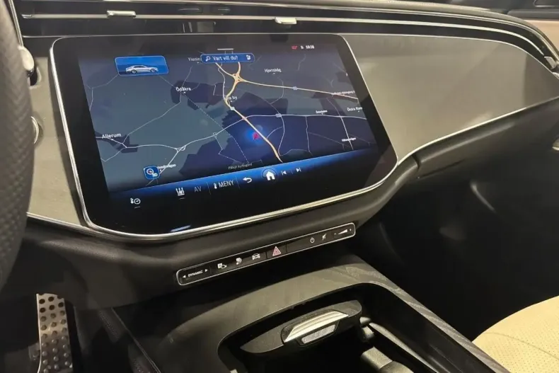 Mercedes-Benz E 300 din 2025 cu 9.400 km - oferta MER158623 - foto 19