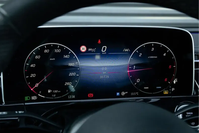 Mercedes-Benz E 450 din 2025 cu 31.725 km - oferta MER158624 - foto 11