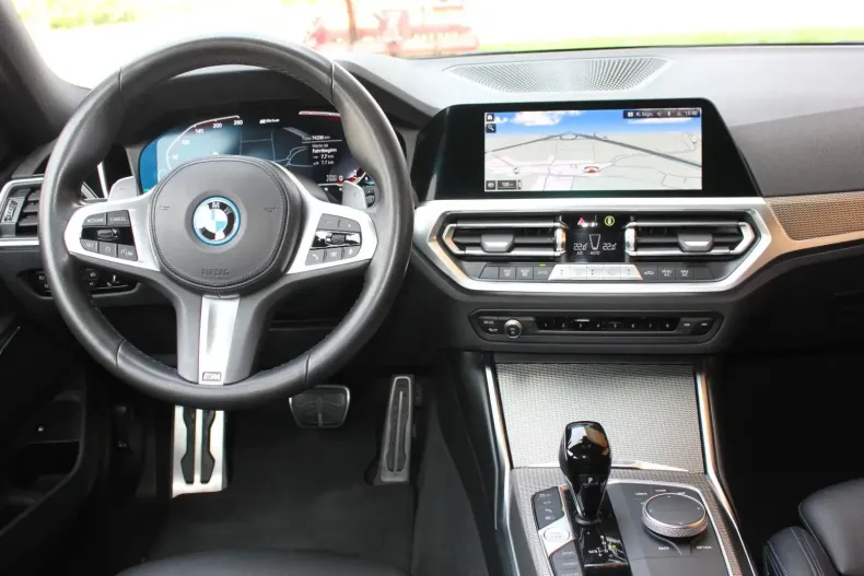 BMW 330 din 2022 cu 74.000 km - oferta BMW158627 - foto 10