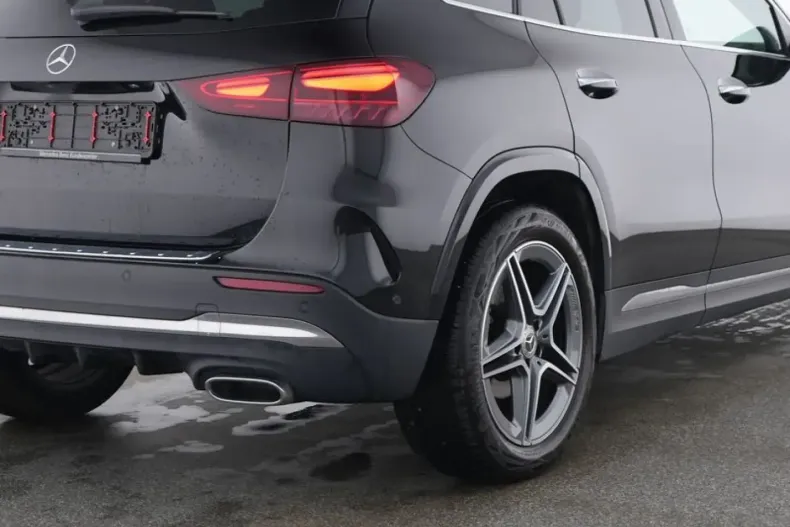 Mercedes-Benz GLA 200 din 2024 cu 30.853 km - oferta MER158632 - foto 9