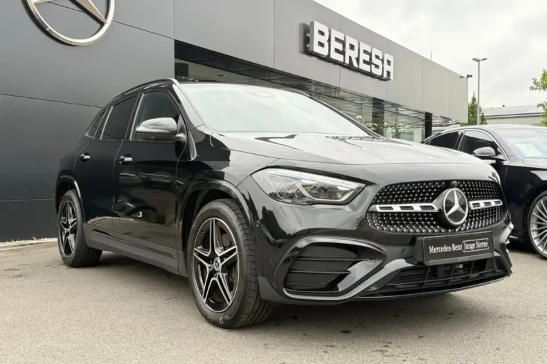 Mercedes-Benz GLA 220 din 2024 cu 7.216 km - oferta MER158634 - foto 1