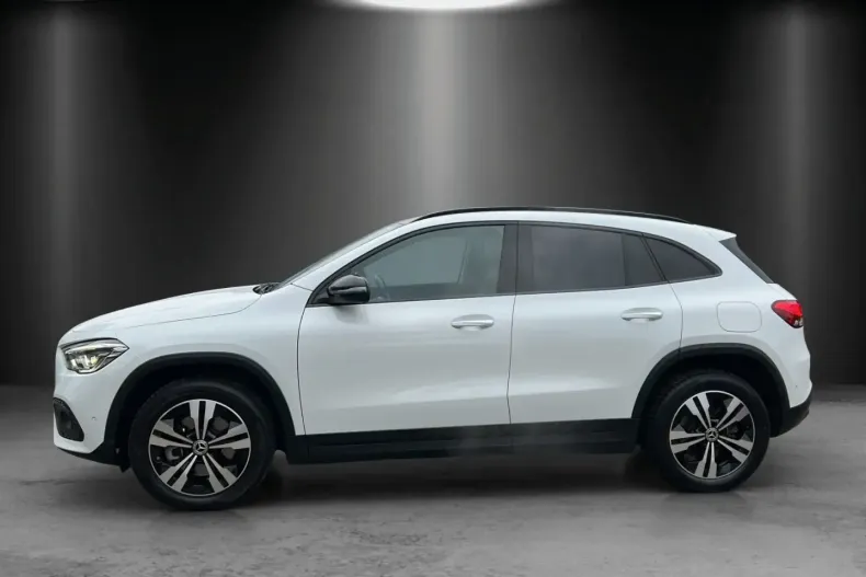 Mercedes-Benz GLA 250 din 2022 cu 77.359 km - oferta MER158635 - foto 2