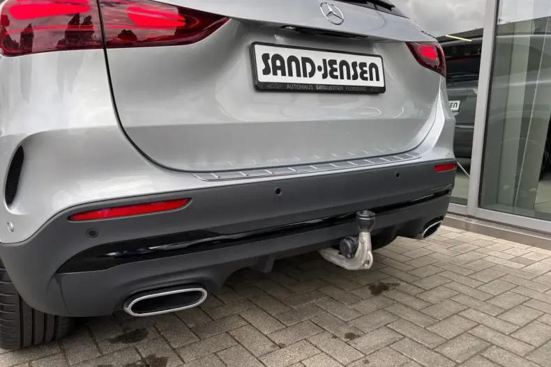 Mercedes-Benz GLA 250 din 2024 cu 3.000 km - oferta MER158636 - foto 20