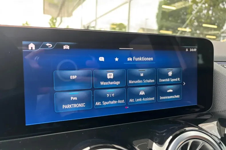 Mercedes-Benz GLA 250 din 2024 cu 3.000 km - oferta MER158636 - foto 22