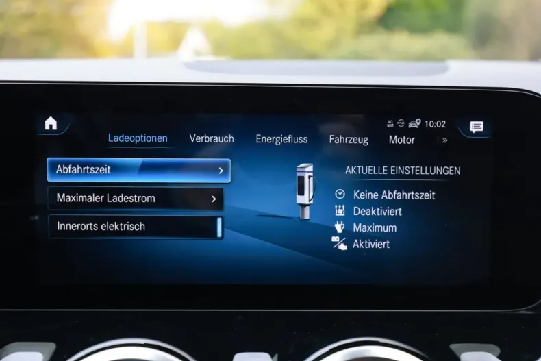 Mercedes-Benz GLA 250 din 2022 cu 71.512 km - oferta MER158637 - foto 10