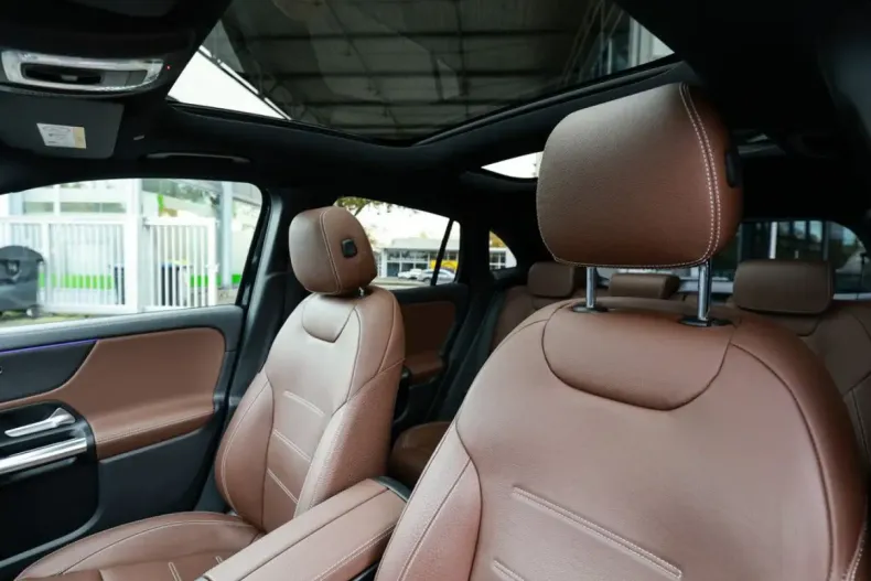 Mercedes-Benz GLA 250 din 2022 cu 71.512 km - oferta MER158637 - foto 15