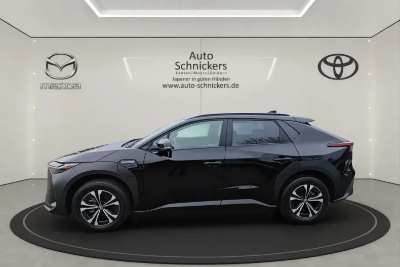 Toyota bZ4X din 2023 cu 5.552 km - oferta TOY158639 - foto 2