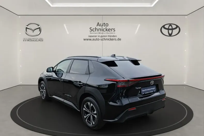 Toyota bZ4X din 2023 cu 5.552 km - oferta TOY158639 - foto 3